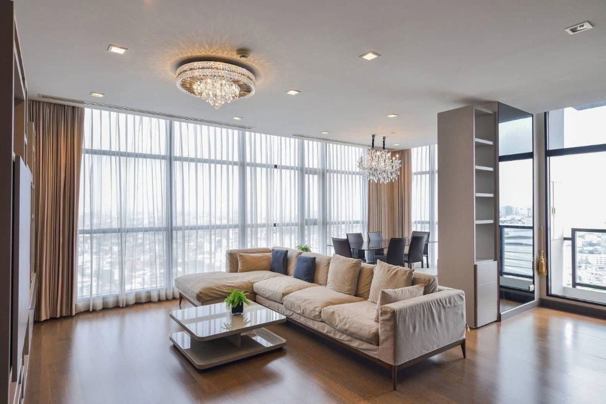 รูป ❗️Urbano Absolute Sathorn-Taksin  - Duplex Penthouse 3 bed 4 bath fully furnished with great river view at every room. ❗️ - รูปที่ 2/12
