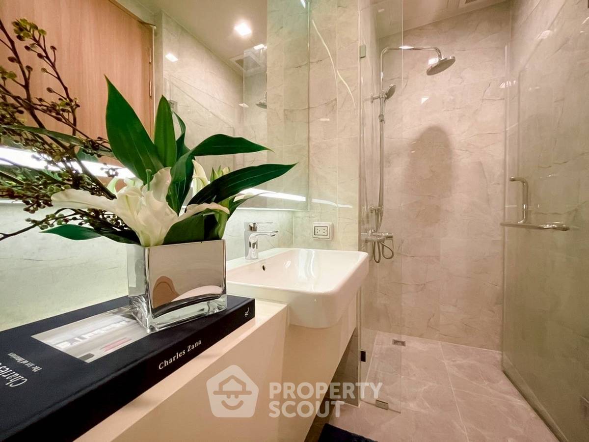 picture 2-BR Condo at Noble Around Sukhumvit 33 near BTS Phrom Phong (ID 2299710) - 15/20