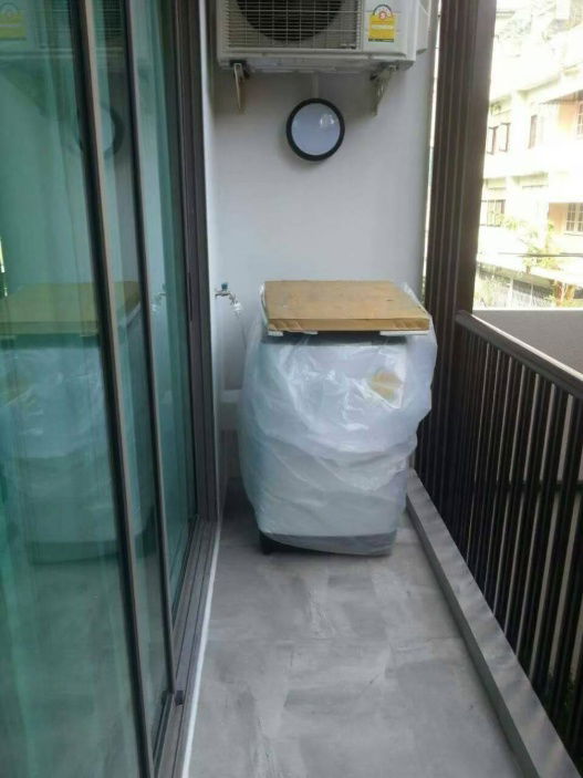 picture Available 1 Oct25! Quad Sathorn. Studio 35sqm. Line id: @pfagent - 7/7