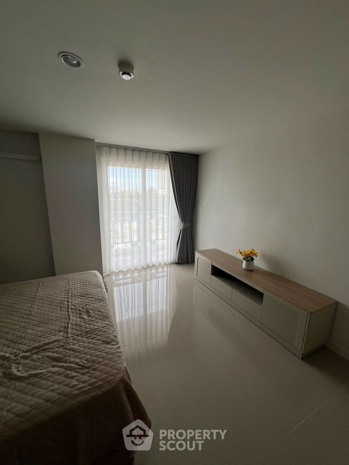 picture 3-BR Condo at Royal Hill Resort Condominium close to Pattaya South (ID 2292743) - 9/24