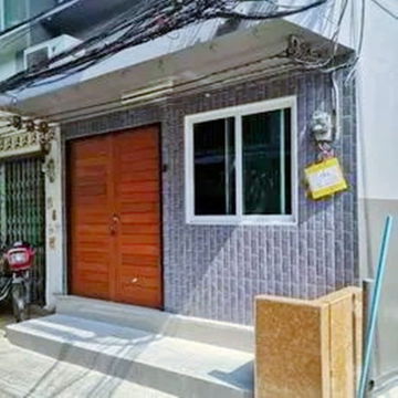 Sathorn11 BTS Saint Louis 900m. BTS Surasak 900m. Chan16-20 2-story shophouse for rent corner unit 2