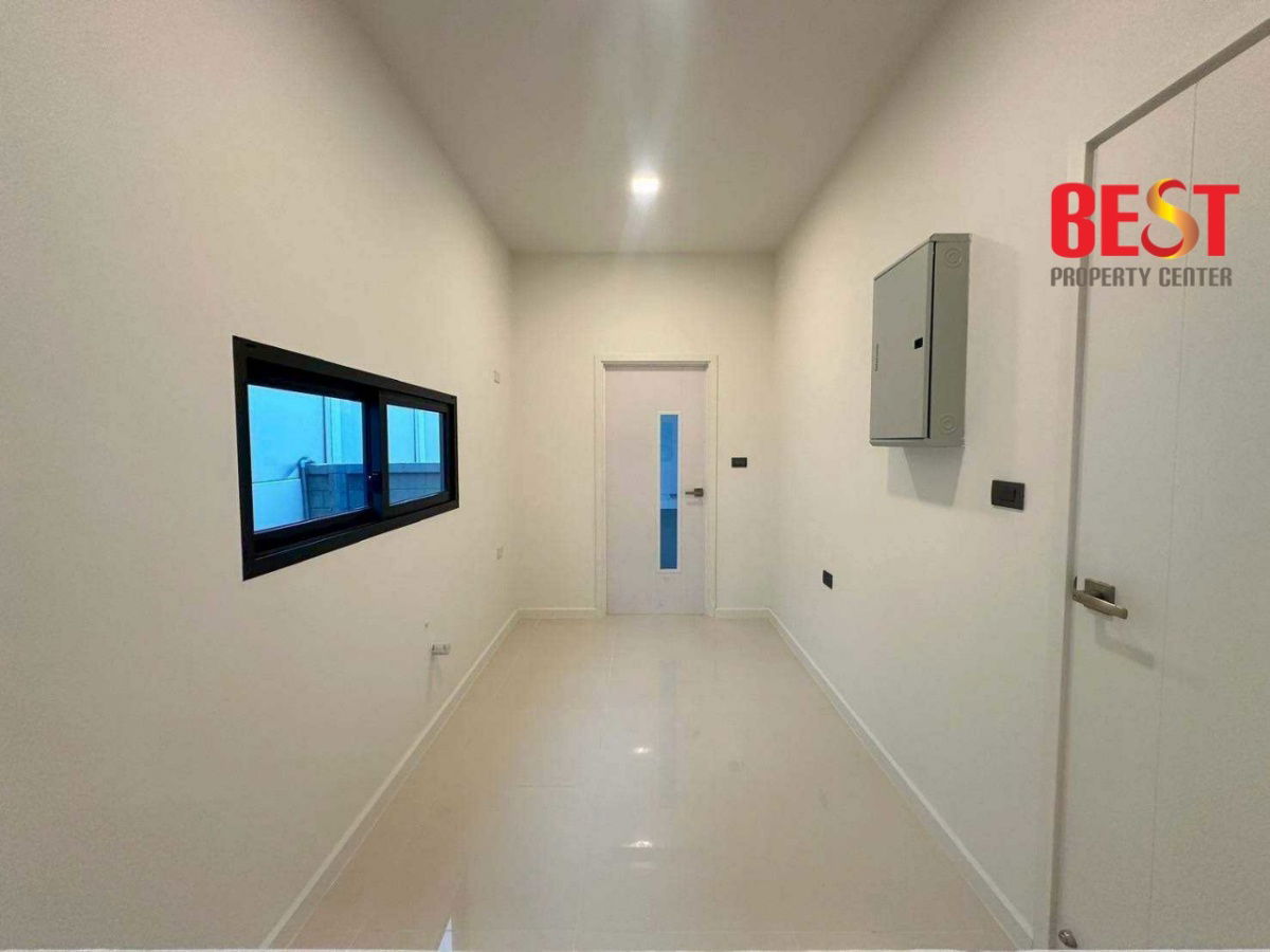 รูป โปรโมชั่นพิเศษ ขายบ้านใหม่มือ 1 ติดถนนใหญ่ โครงการหรู แกรนด์บริทาเนีย ราชพฤกษ์ - พระราม 5 - รูปที่ 4/13