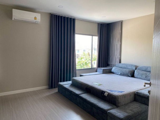 picture FOR RENT  HOUSE PROPERTY  70000 BAHT per MONTH - 6/8