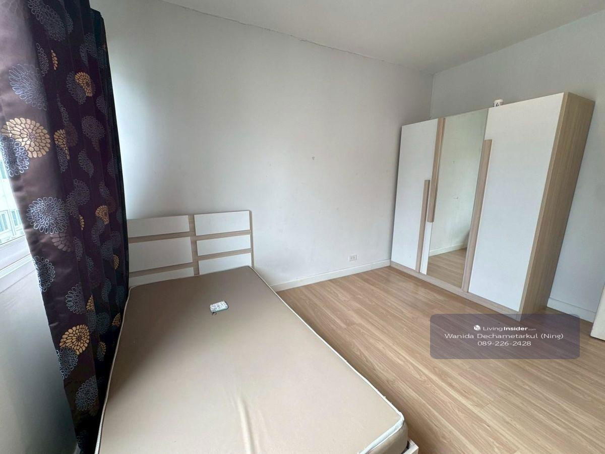 รูป ขาย ทาวน์โฮม 3 ชั้น หมู่บ้านกรีนิช รามอินทรา 3 ห้องนอน 3 ห้องน้ำ 2 ห้องนั่งเล่น ที่จอดรถในบ้าน 2 คัน เฟอร์ฯครบ พร้อมอยู่ ทำเลดีที่สุดในโครงการ 3.5ลบ. - รูปที่ 13/32