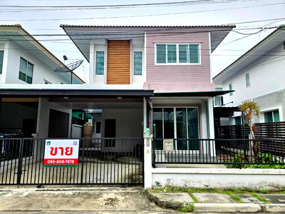 บ้านแฝด สมุทรปราการ : ขายบ้านแฝด หมู่บ้านกรูฟวิลล์ บางนา 4 ห้องนอน 2 ห้องน้ำ ใกล้เมกาบางนา เข้าออกได้หลายทาง