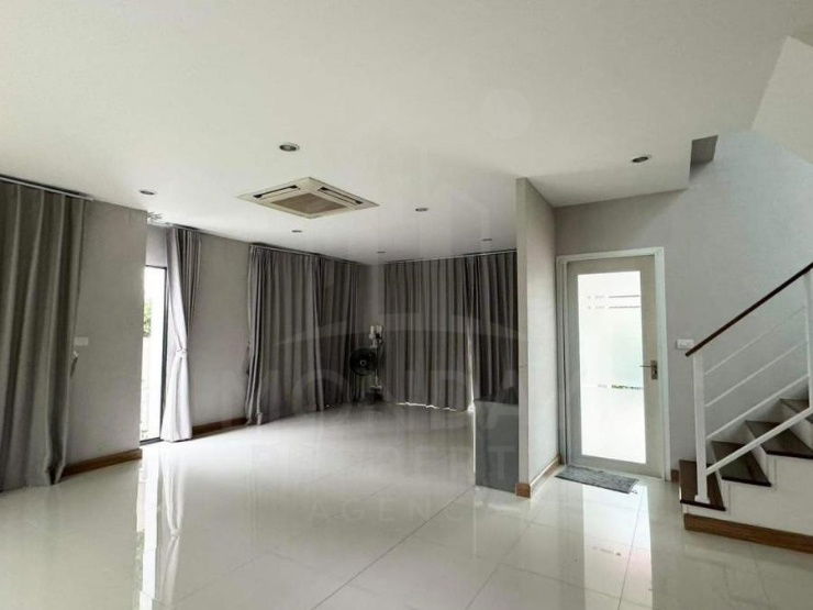 picture House for Sale ​🔥🔥 Special Price at We 2 Onnut-Rama 9 MD-93999 - 4/11