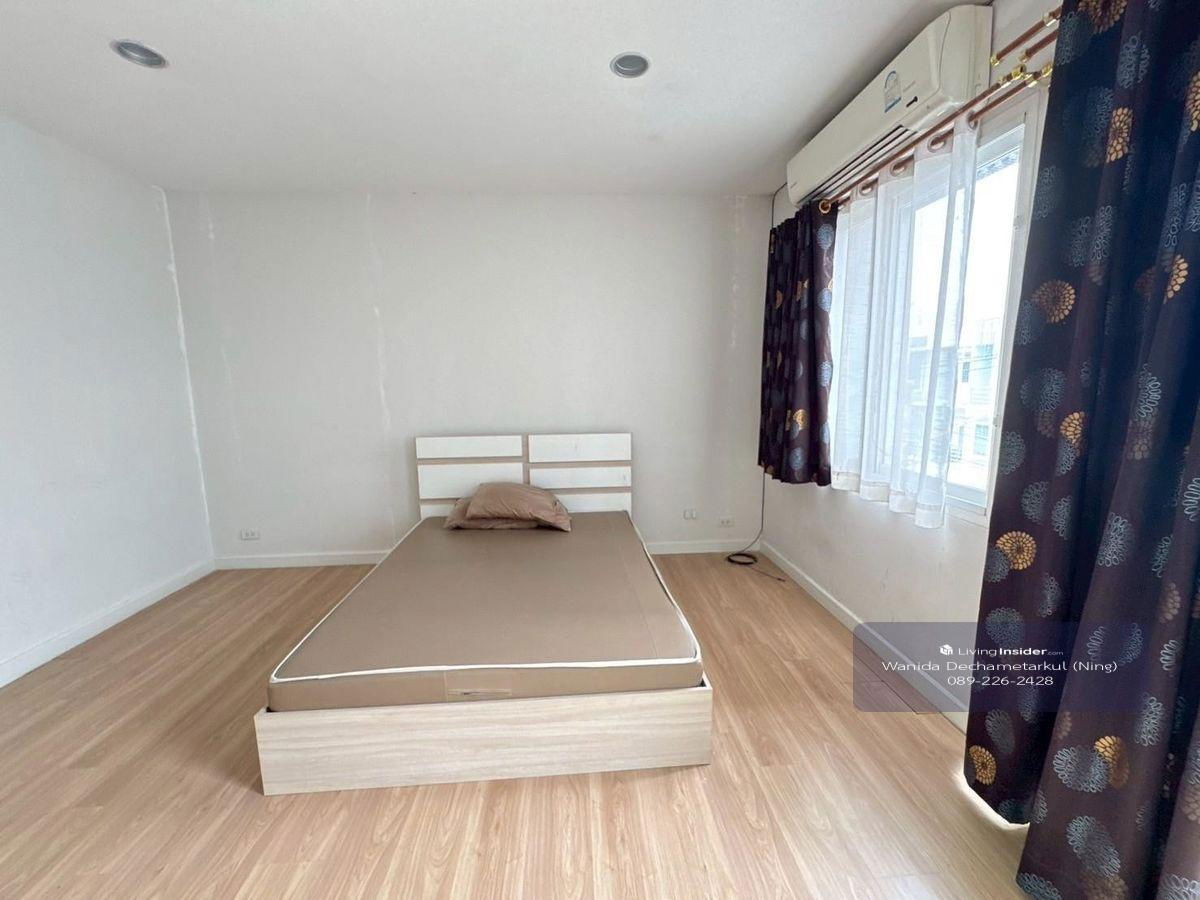 รูป ขาย ทาวน์โฮม 3 ชั้น หมู่บ้านกรีนิช รามอินทรา 3 ห้องนอน 3 ห้องน้ำ 2 ห้องนั่งเล่น ที่จอดรถในบ้าน 2 คัน เฟอร์ฯครบ พร้อมอยู่ ทำเลดีที่สุดในโครงการ 3.5ลบ. - รูปที่ 15/32