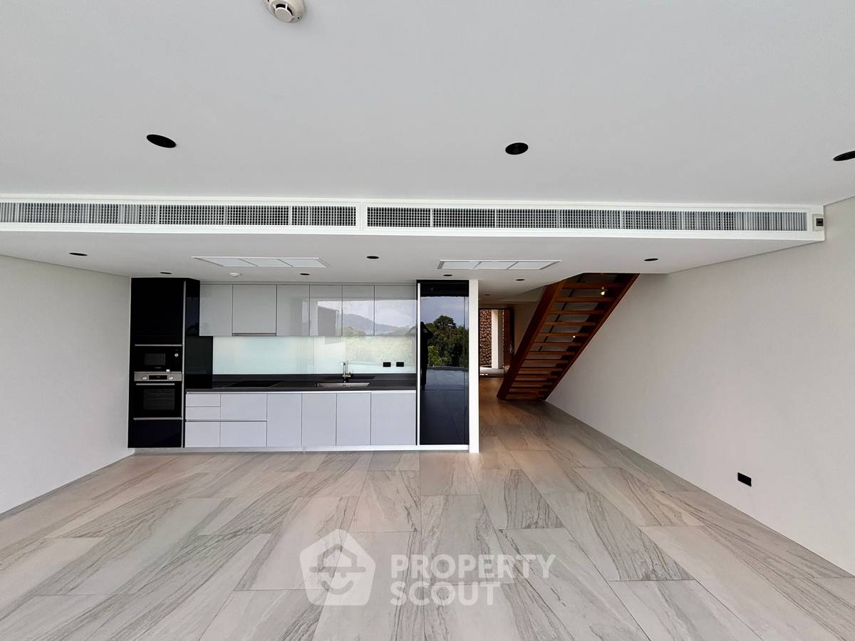 picture Blue Point Condos - 3-bed duplex and private pool with sea view by Patong Beach (ID 985749) - 3/27