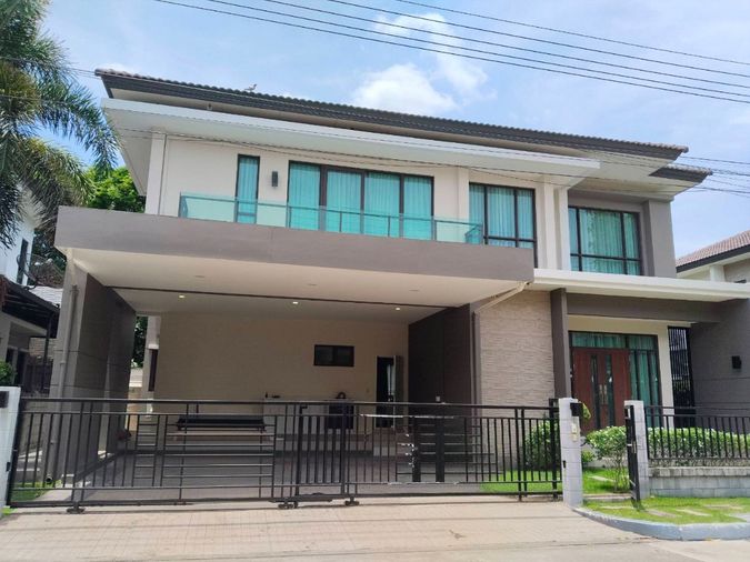 ให้เฃ่า  บ้านเดี่ยว2ชั้น The City Pattanakan Village