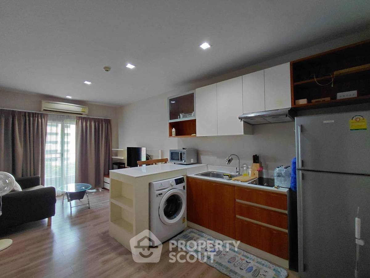 picture 1-BR Condo at The Seed Musee Sukhumvit 26 near BTS Phrom Phong (ID 2298783) - 3/7