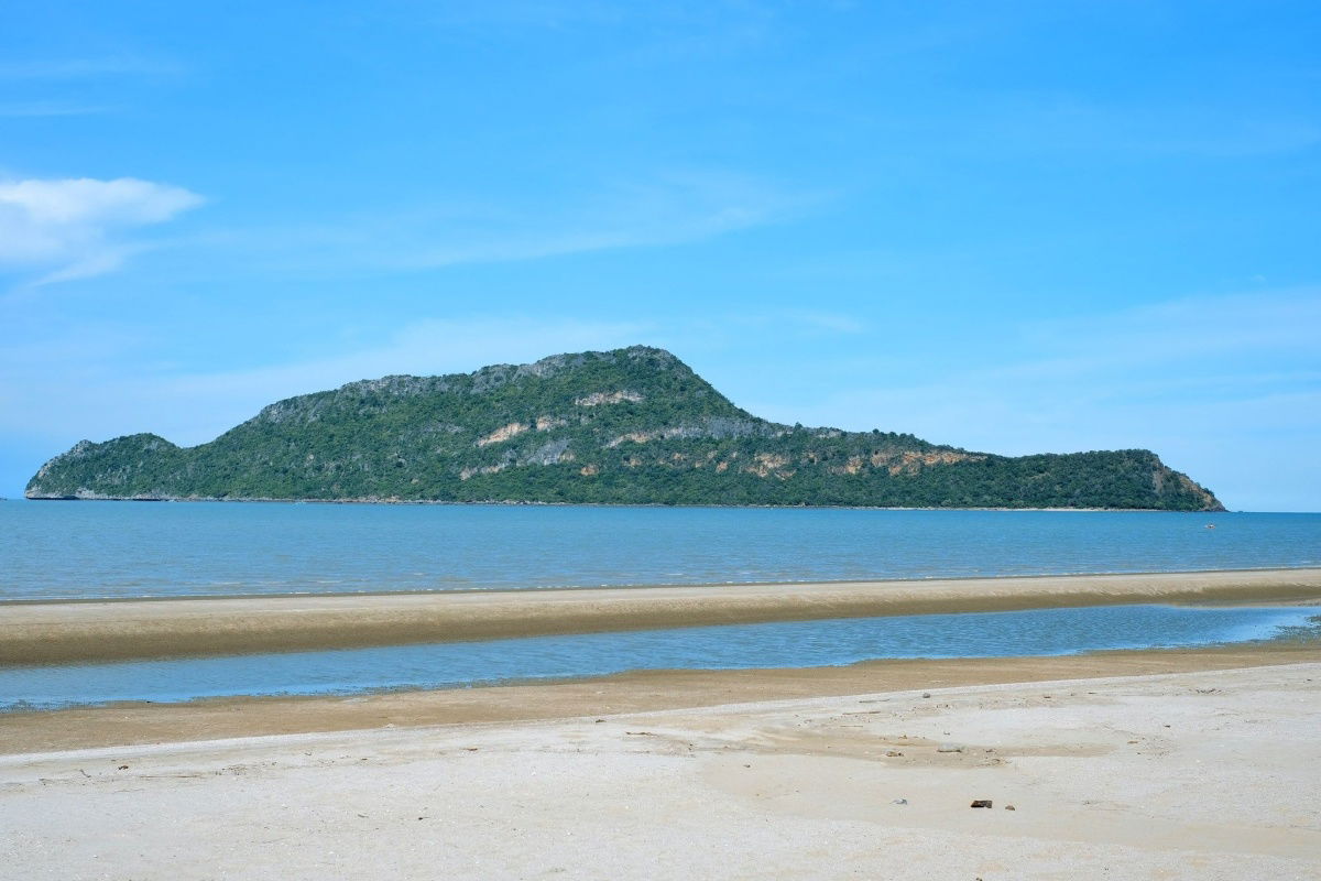 รูป ที่สวยใกล้ทะเล 100 เมตร ทำเลดี พร้อมสร้างบ้านตากอากาศ - รูปที่ 5/5