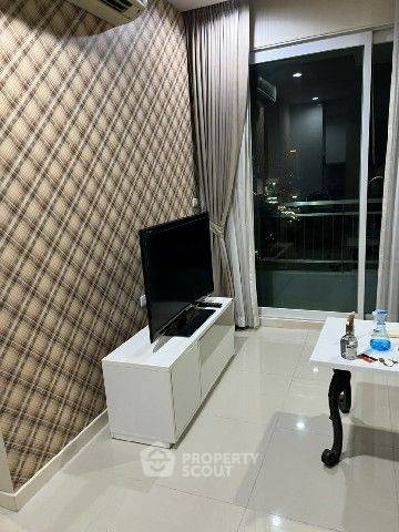 picture 1-BR Condo at Circle Condominium near MRT Phetchaburi (ID 2298671) - 2/8