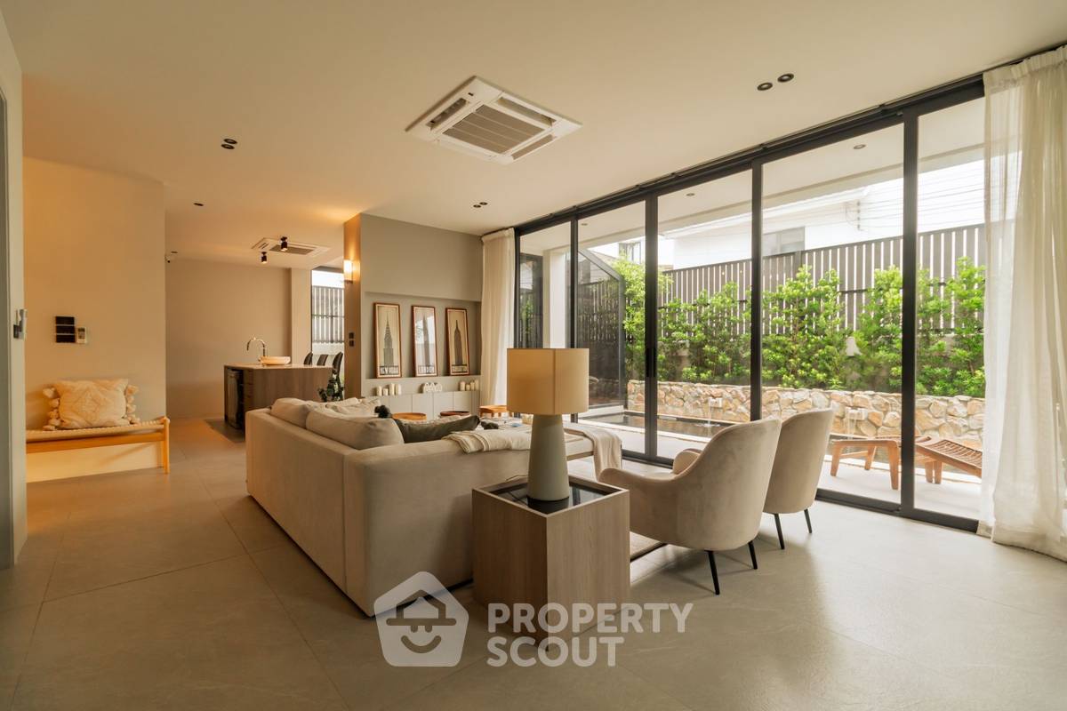 picture 4-BR House near BTS Phra Khanong (ID 2176464) - 11/31