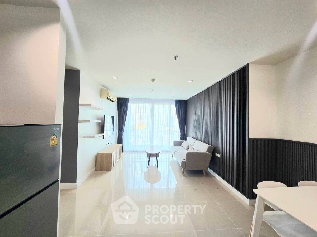 picture 2-BR Condo at Wish @ Samyan near MRT Sam Yan (ID 2300469) - 3/8