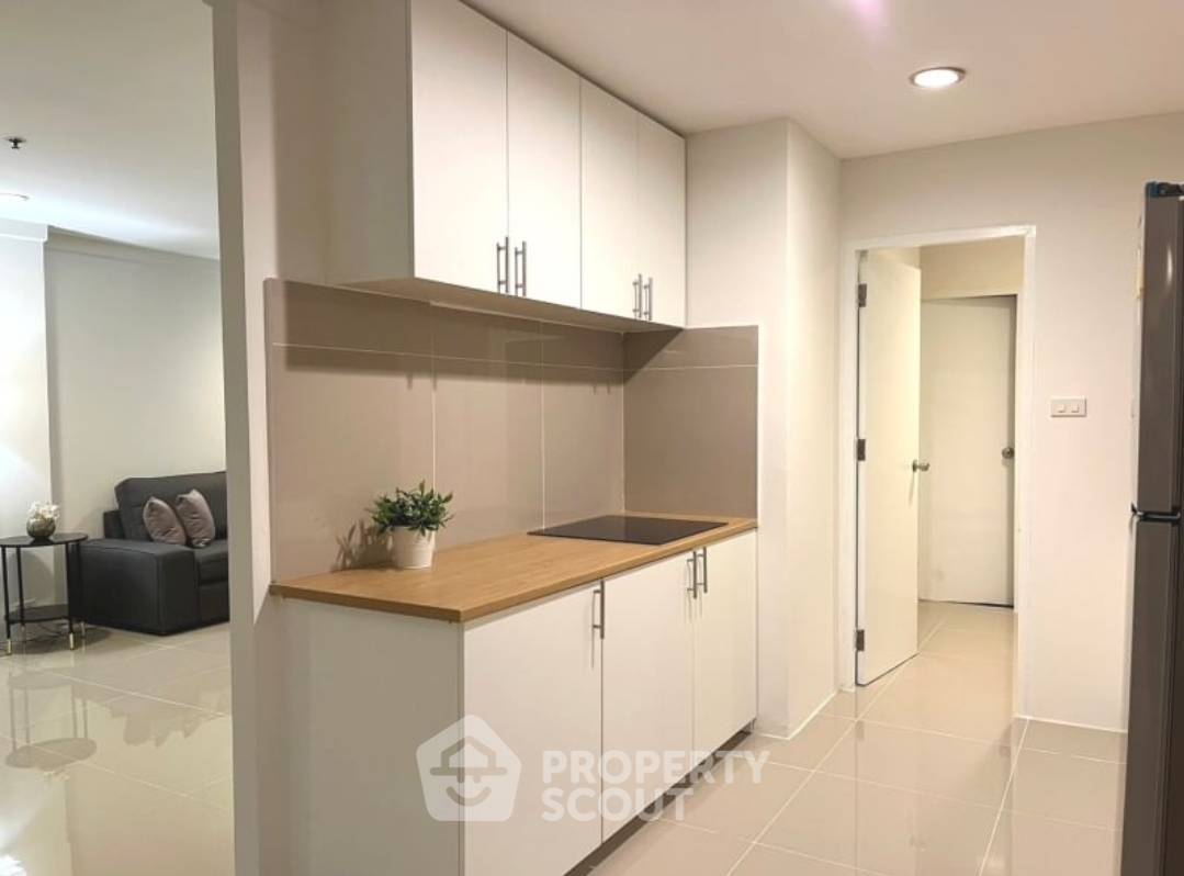 picture 3-BR Condo at The Waterford Diamond Tower Sukhumvit near BTS Phrom Phong (ID 1368323) - 10/18