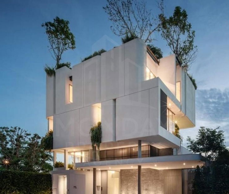 picture House for Sale ​🔥🔥 Special Price at ARQ10 Krungthep Kreetha MD-92182 - 1/17