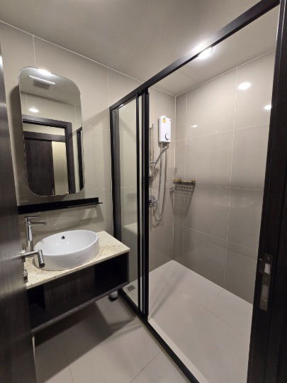 picture WS3175 ✨ For rent XT Huai Khwang – Luxury Condo ✨🚇 Only 75 meters to MRT Huai Khwang - 3/5