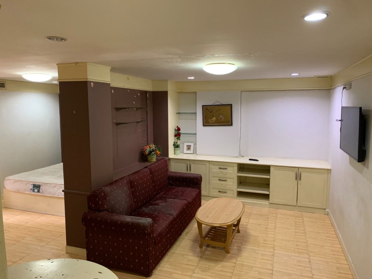 รูป Condo for rent good price 15 Suites for rent near Asoke/NANA BTS  - รูปที่ 14/25