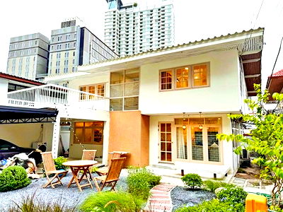 Houses for rent Golden Place Rama 9 : The Street Ratchada 1.6 km. 4bed Pracharat Bamphen new luxurious Mansion 2-story house for rent 112