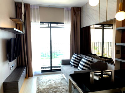 Condos for rent Silom Road : Code: KJ8643  for rent Knightsbridge Prime Sathorn // Line ID: @kjcondo (with @) //