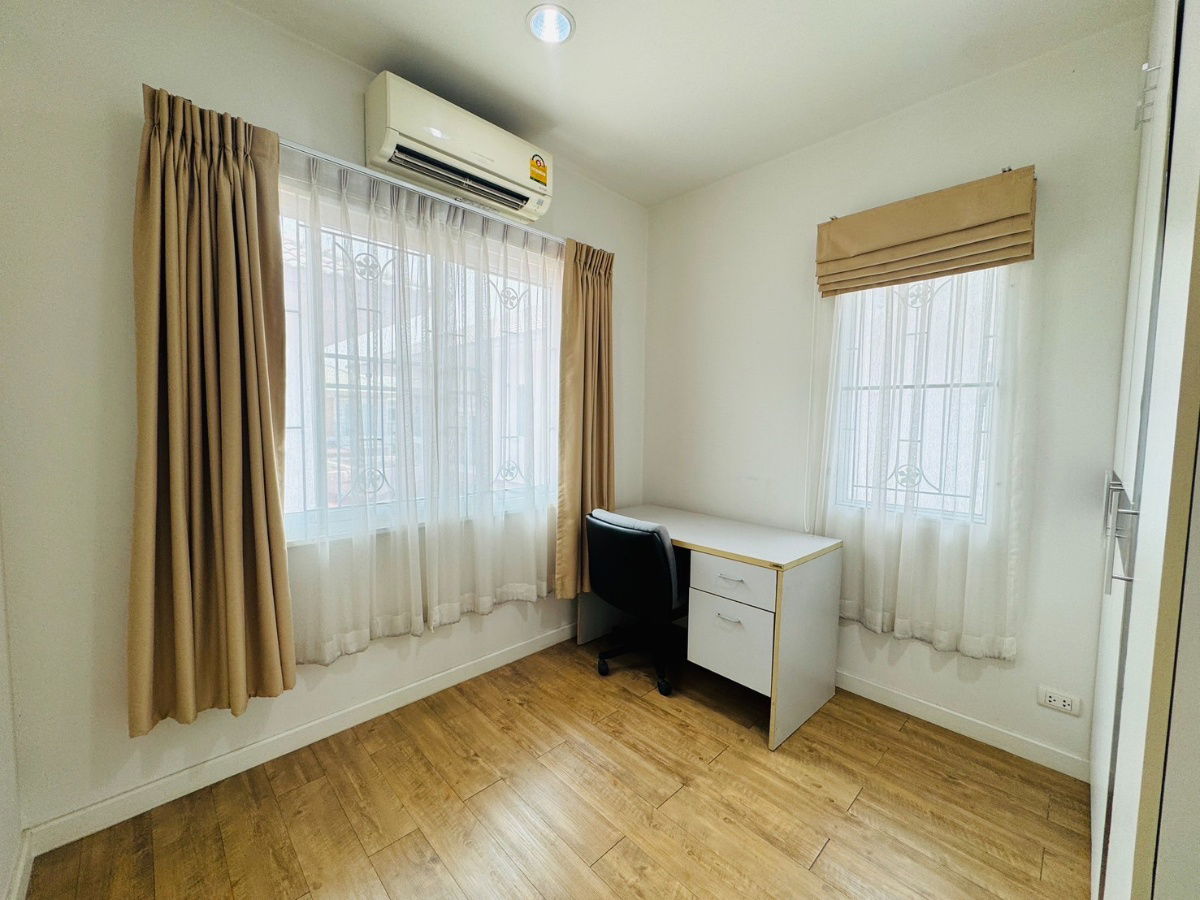 รูป ขายบ้านแฝด หมู่บ้านกรูฟวิลล์ บางนา หลังมุม 3 ห้องนอน 2 ห้องน้ำ ใกล้เมกาบางนา เข้าออกได้หลายทาง - รูปที่ 8/9