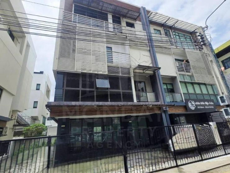 ขายโฮมออฟฟิศ : ขายโฮมออฟฟิศ​🔥🔥ราคาพิเศษ โครงการ ดิสทริค เอกมัย-รามอินทรา MD-84769