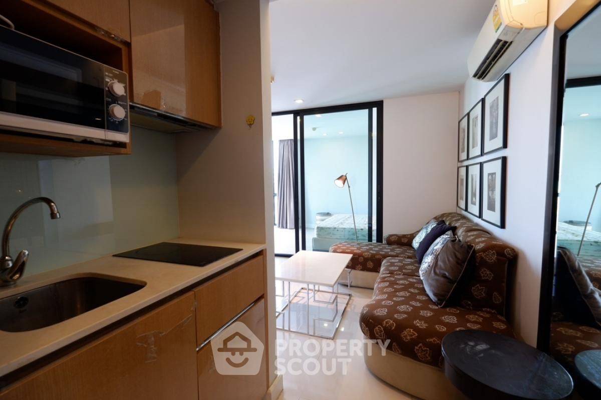 picture 1-BR Condo at Socio Ruamrudee near BTS Nana (ID 1552802) - 4/10