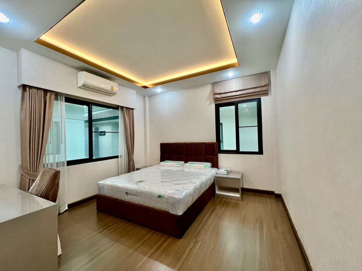 picture 🏡 Luxury Detached Home for Rent at The City Pattanakarn – Elegantly Furnished, Prime Location on New Pattanakarn Road - 18/21
