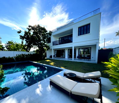 Houses for rent Bang Lamung Chonburi : Luxury British Executive Home |Rent: 180,000 THB/month Location : Mabprachan / 5(+1) Bedrooms | 7 Bathrooms