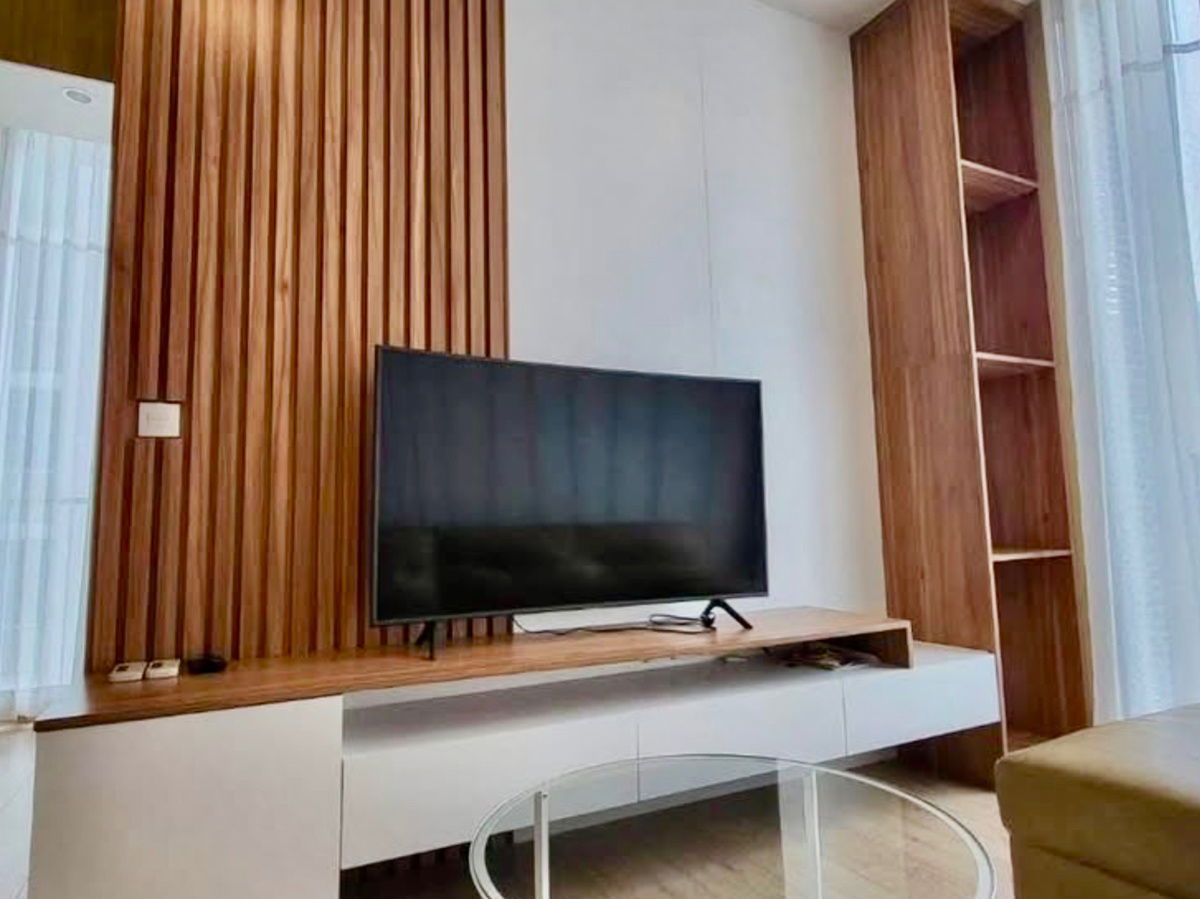 รูป ✨ For Rent: Noble BE19 – Luxury 1-Bedroom Condo, Fully Built-in & Move-in Ready, Prime Asoke Location - รูปที่ 23/24