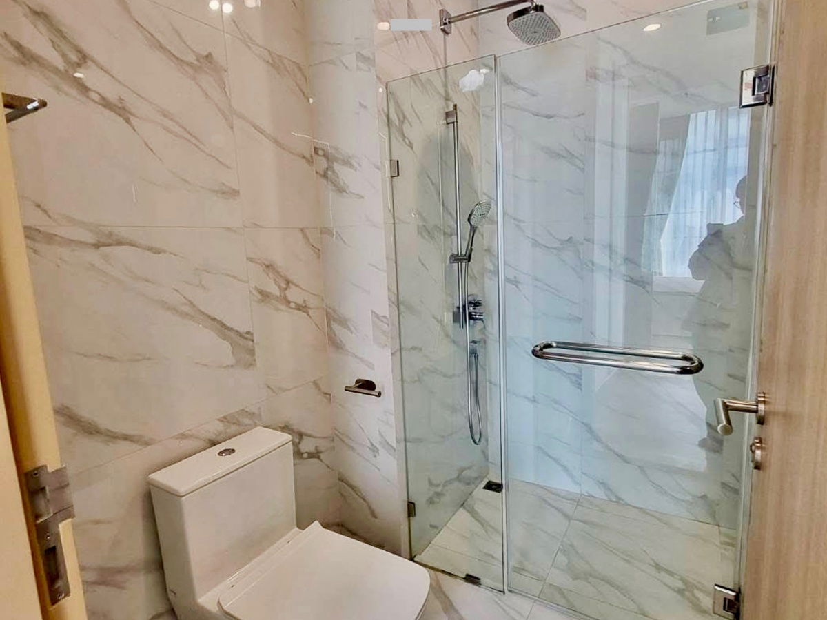 รูป ✨ For Rent: Noble BE19 – Luxury 1-Bedroom Condo, Fully Built-in & Move-in Ready, Prime Asoke Location - รูปที่ 19/24