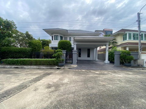 Single House for Sale at Bangkok Boulevard Ratchapruek–Rama 5  Land Size: 82.5 sq.wah (approx. 330 sq.m.)