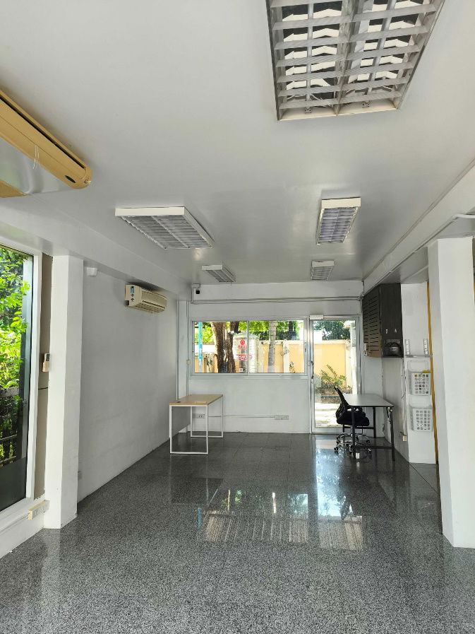 picture Office for rent, 1st floor.-new. .. - 3/4