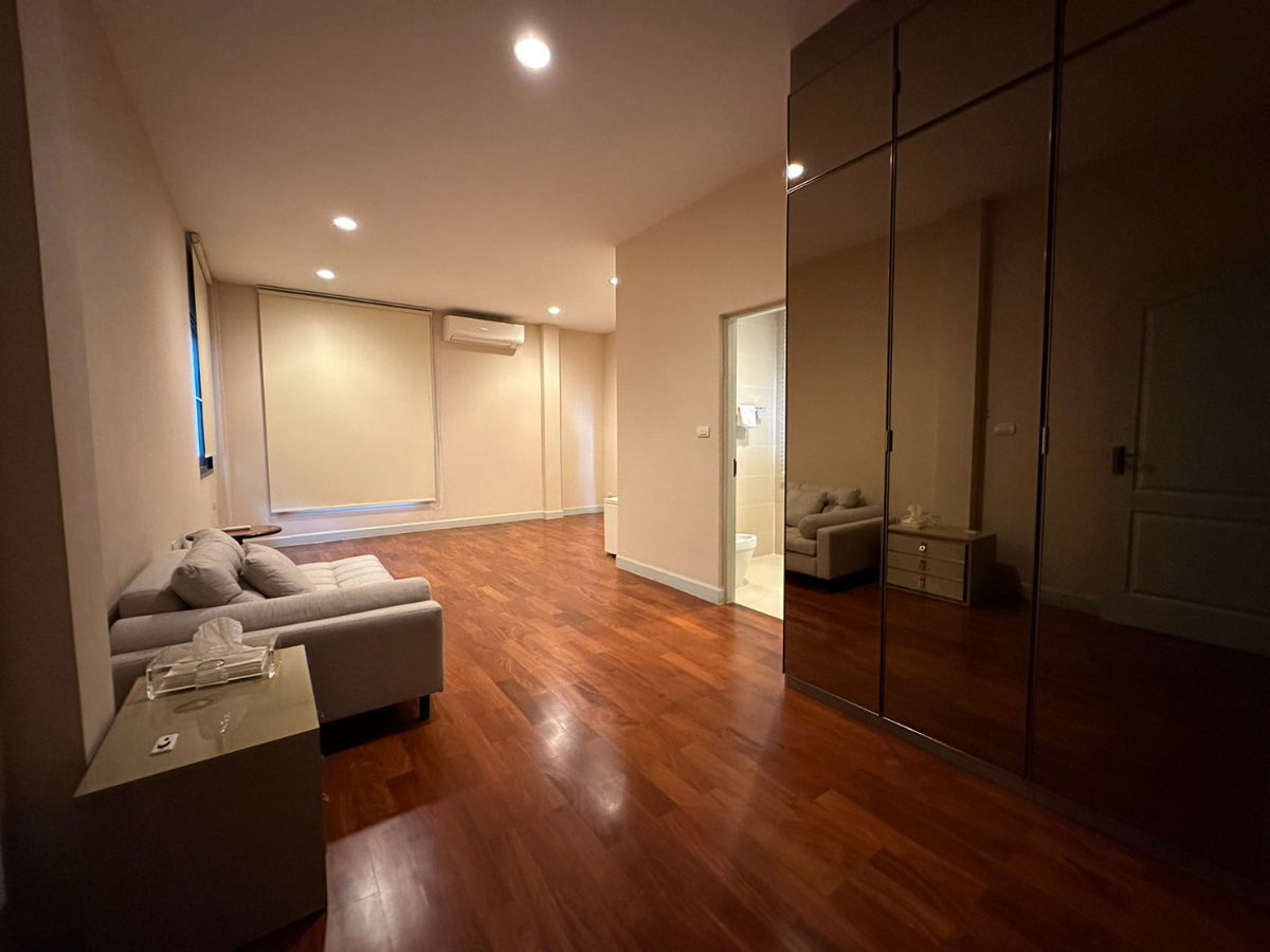 รูป ขาย บ้านเดี่ยว หมู่บ้านแกรนด์บางกอก บูเลอวาร์ด รัชดา-รามอินทรา 2 - รูปที่ 18/24