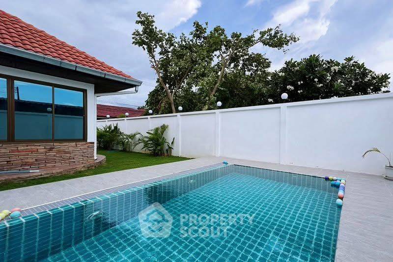 picture 4-BR House close to East Pattaya (ID 2300628) - 1/12