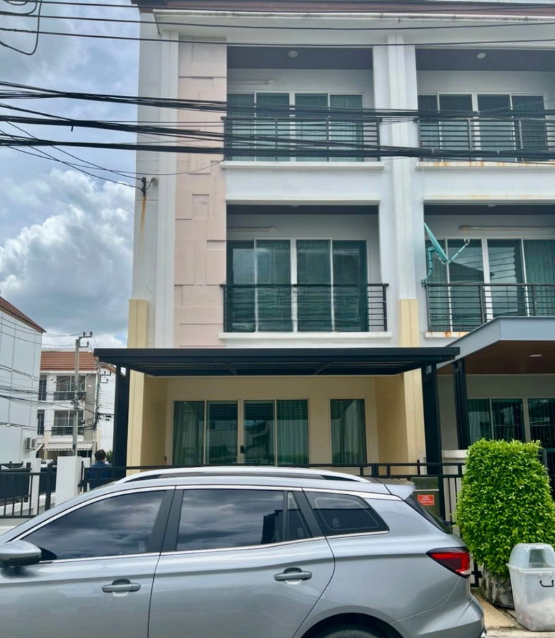 รูป 🏡 ขายด่วน! ทาวน์โฮม 3 ชั้น บ้านกลางเมือง S-Sense ศรีนครินทร์ | รีโนเวทใหม่ทั้งหลัง  บนทำเลศักยภาพ ใกล้รถไฟฟ้า - รูปที่ 1/26