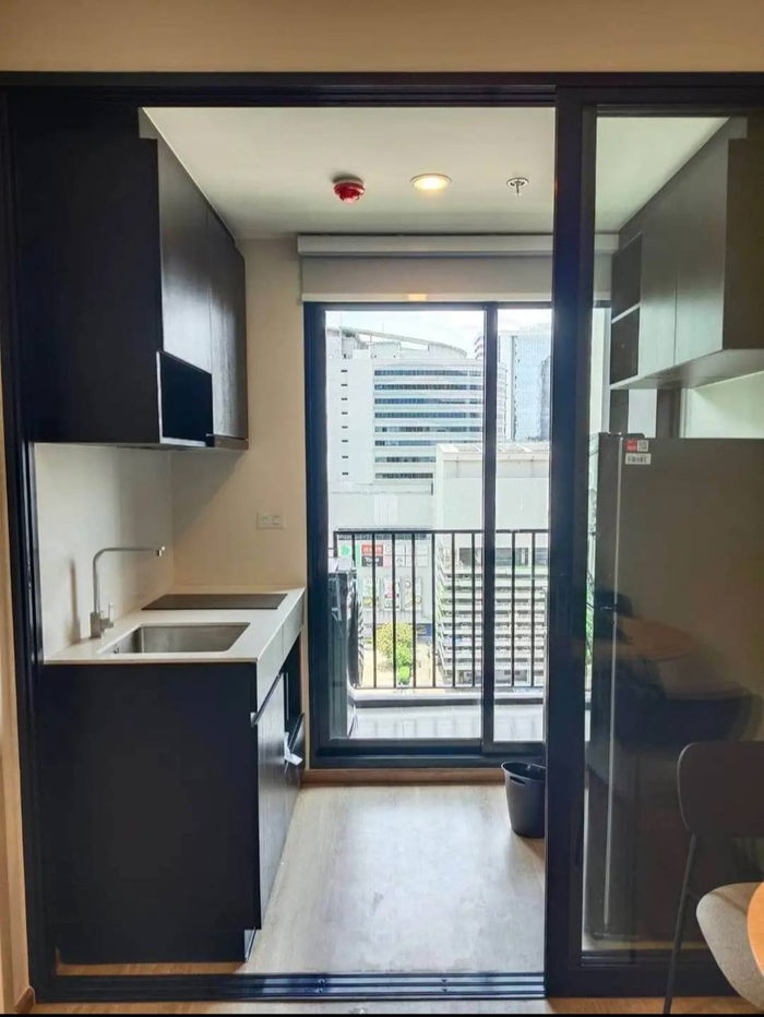 picture 31 sq.m. 15th floor. -near MRT Rama 9  complete electrical appliances  :Nue District R9 - 4/6