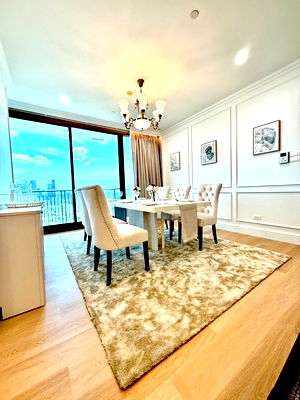 Condos for rent Bangkok : 3 bedroom Aguston Sukumvit 22 view benjakitti park rent 