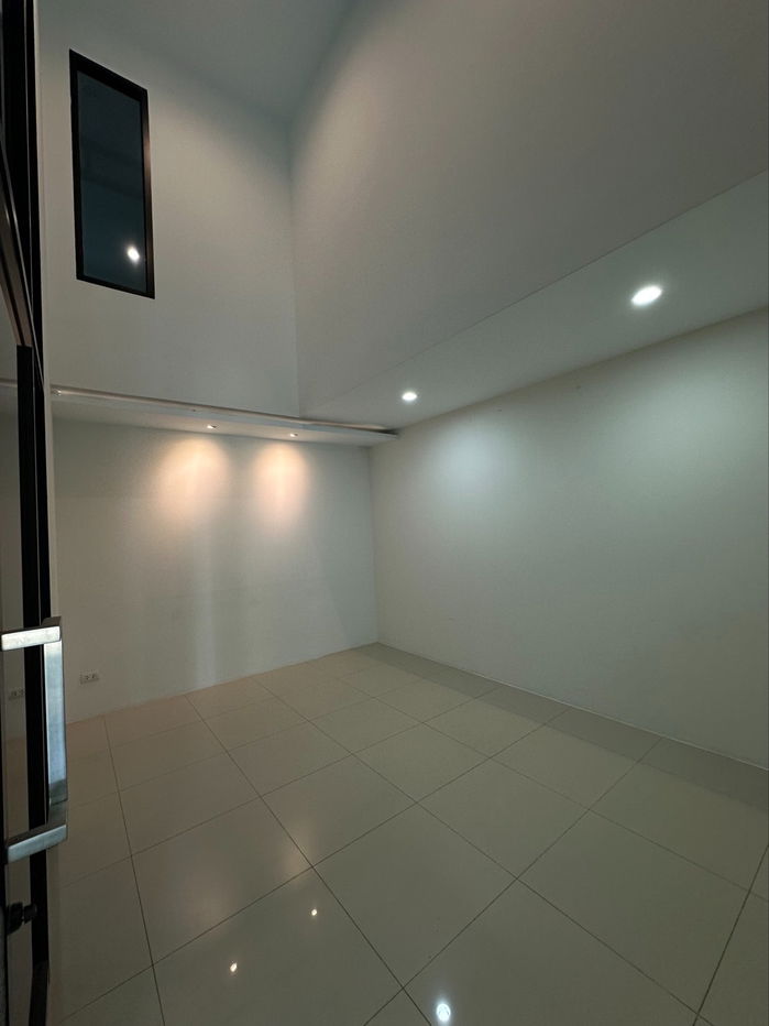 รูป ให้เช่า Home Office ถ.รามอินทรา เขตบางเขน - รูปที่ 5/7