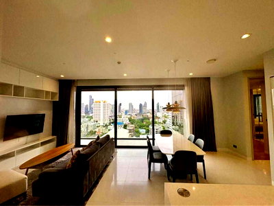 Condos for rent : LTH13003 – Condo for rent at Vittorio Sukhumvit 39 Size 136.71 sqm. 2 Beds 3 Baths Near BTS Phromphong ONLY 180K/Month