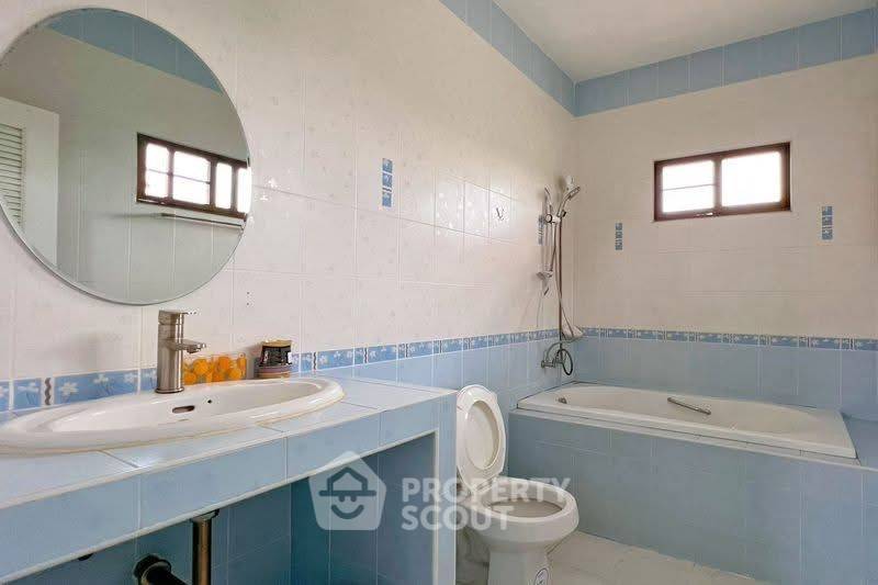 picture 4-BR House close to East Pattaya (ID 2300628) - 12/12