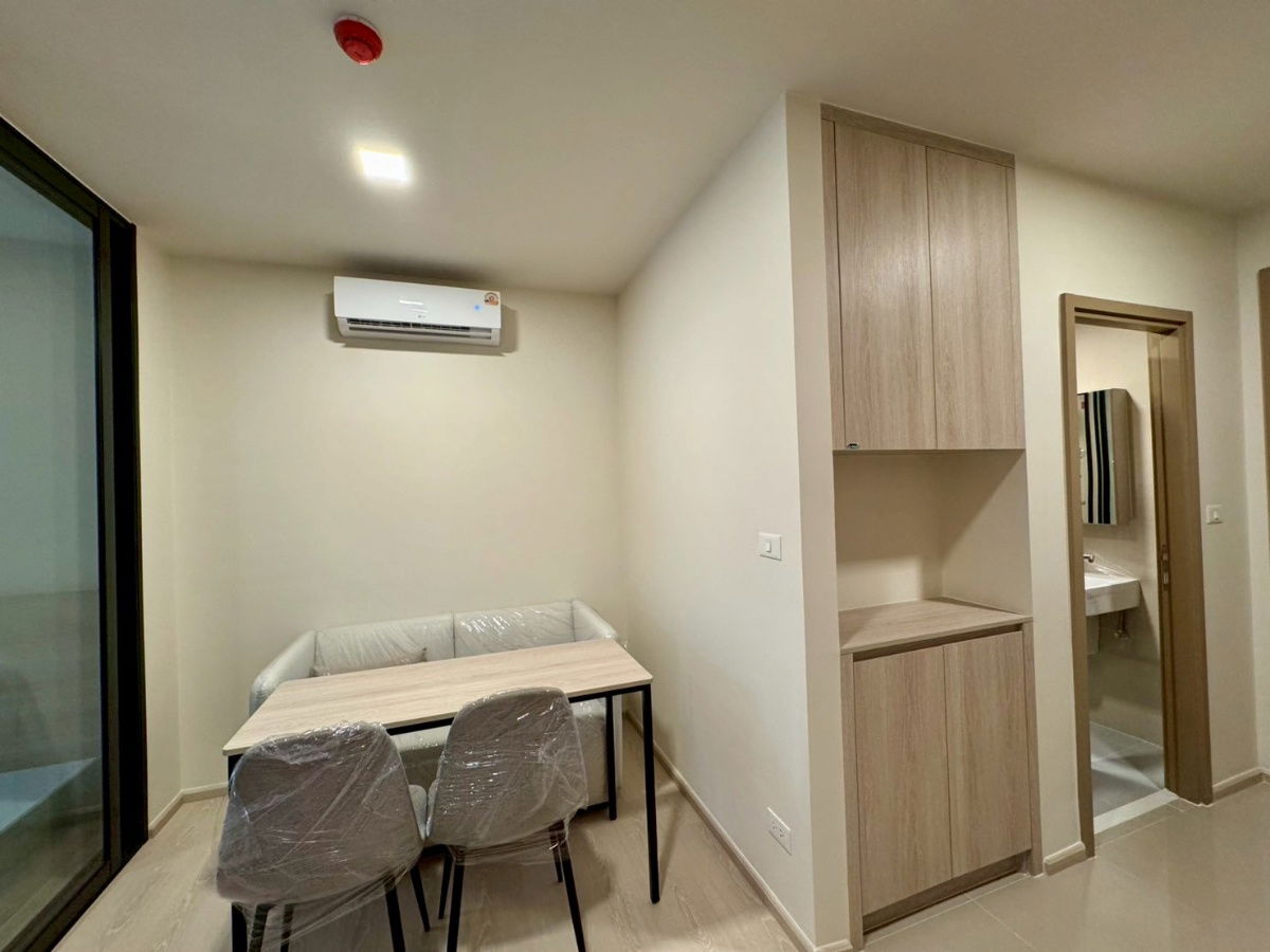 picture Urgent sale 🔥 Ready-to-move-in condo FLO by Sansiri Charoen Nakhon 1 bedroom 1 bathroom, 29.44 sq m., price 3,500,000 baht. - 4/23