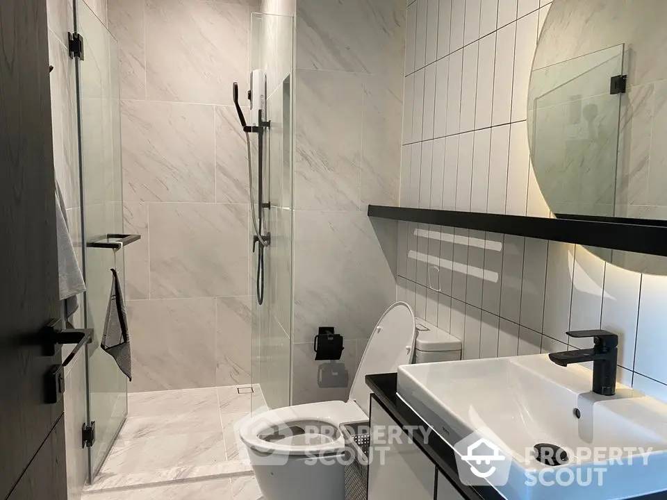 picture 2-BR Condo at Chapter Charoennakhorn - Riverside near BTS Krung Thon Buri (ID 1743319) - 4/9