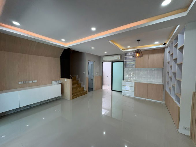 picture For Sale: Verve Rama 9 Townhome by SC Asset, 21 sq.w. (84 sq.m. land), 134 sq.m.  - 5/48