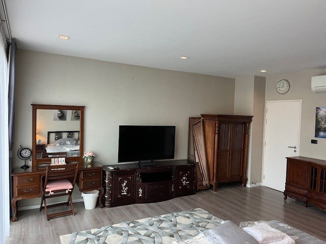รูป ทาวน์โฮมให้เช่า 3.5 ชั้น 193 ตรม. ตกแต่งพร้อมอยู่ 33,000 บาท/เดือน บ้านกลางเมืองวิภาวดี - รูปที่ 11/26