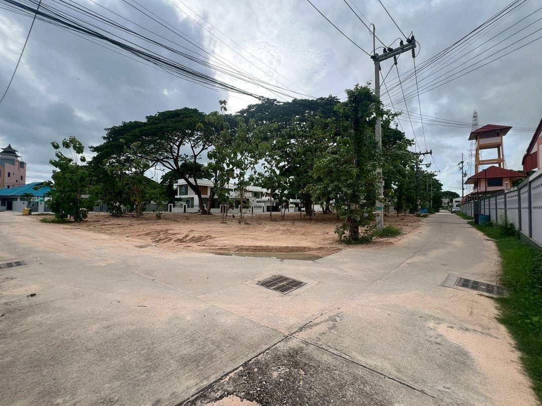 รูป ที่ดินทำเลทองฝั่งทะเลพัทยา จอมเทียน ใกล้โปรเจคริเวียร่าใหม่ เหมาะสำหรับ สร้างพูลวิลล่า - รูปที่ 3/4
