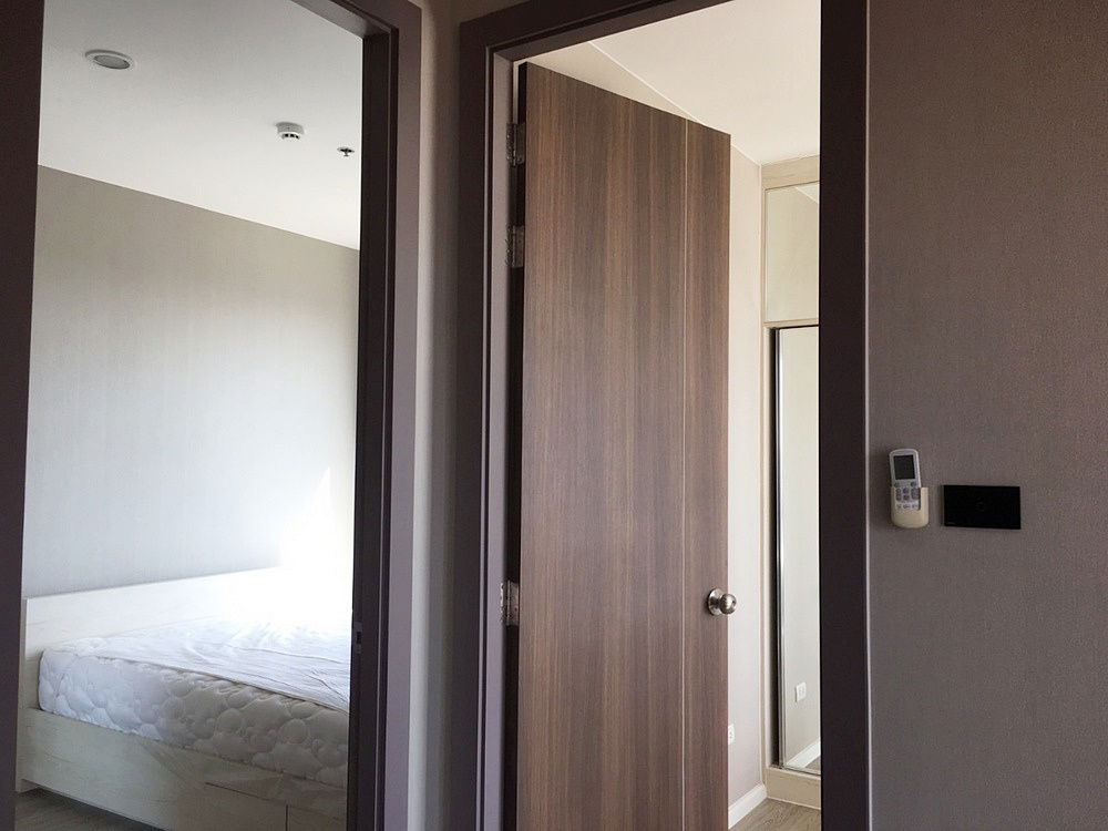 รูป Call : 081-147-8118 ให้เช่าคอนโด JW Condo รามอินทรา - มีนบุรี ติดรถไฟฟ้าสายสีชมพู สถานีเศรษฐบุตรบำเพ็ญ - รูปที่ 4/14