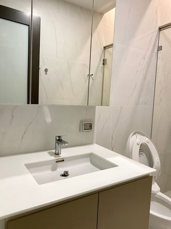 รูป ให้เช่า 📍 Chewathai Residence Asoke 📍 ใกล้ MRT พระราม 9 เฟอร์นิเจอร์ และ เครื่องใช้ไฟฟ้าครบ  - รูปที่ 10/11