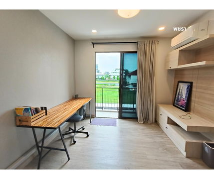 3-storey modern Townhome for Sale in a primelocation