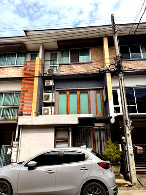 ทาวน์โฮม กระทรวงพาณิชย์ นนทบุรี : ขายทาวน์โฮม3ชั้น สนามบินน้ำ ใกล้กองสลาก พร้อมเฟอร์บิวด์อิน พลัส พาร์ค อเวนิว ราคา 7.99 ล้านบาท